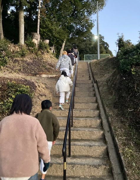 近くの神社に道場生の安全祈願

