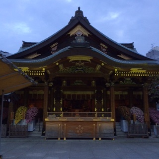 朝のアップ　湯島天神
